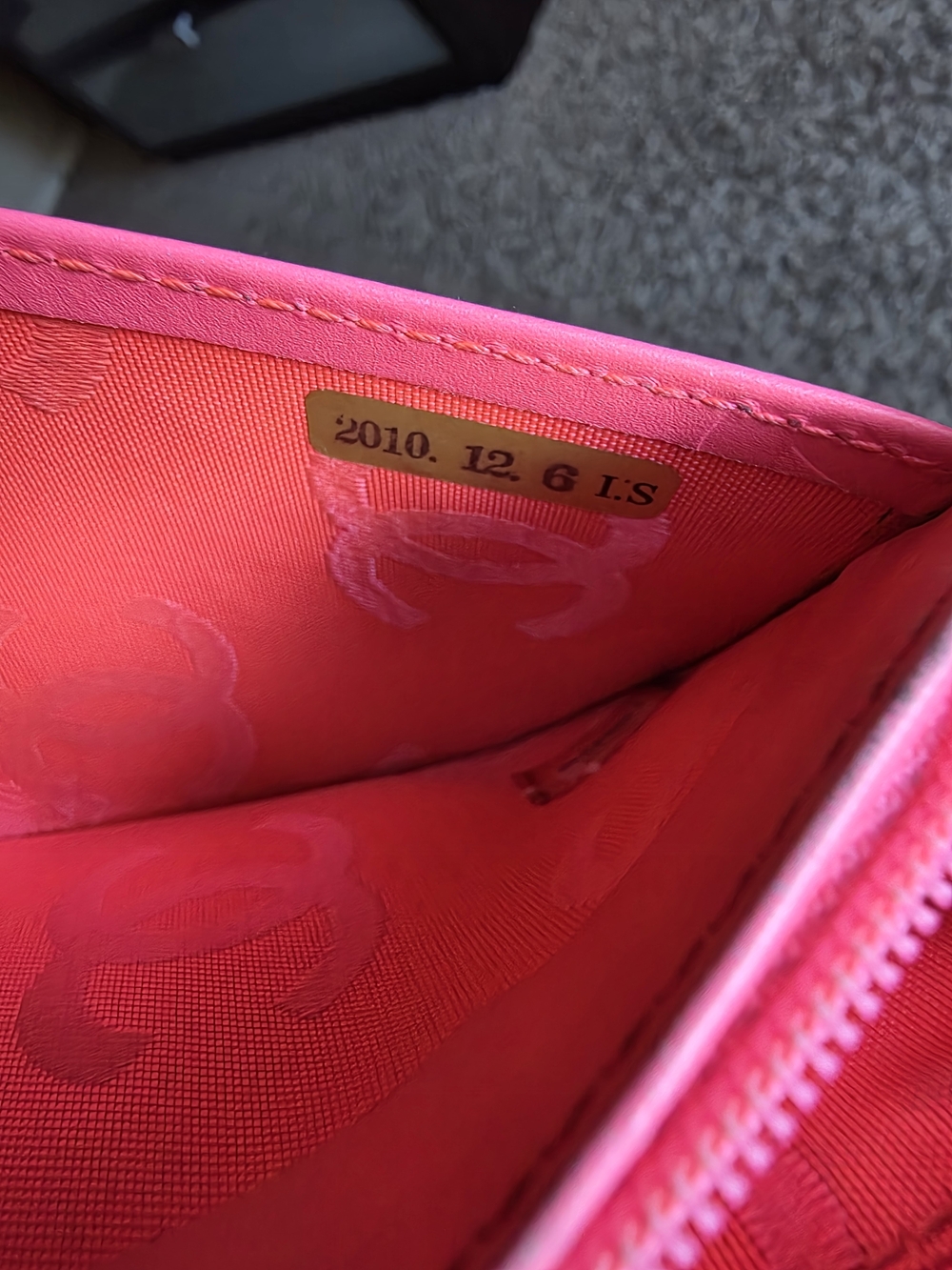 CHANEL Black Quilted Leather Cambon with Patent CC Emblem - Picture 3 of 12